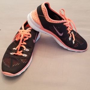 Nike size 9 sneakers